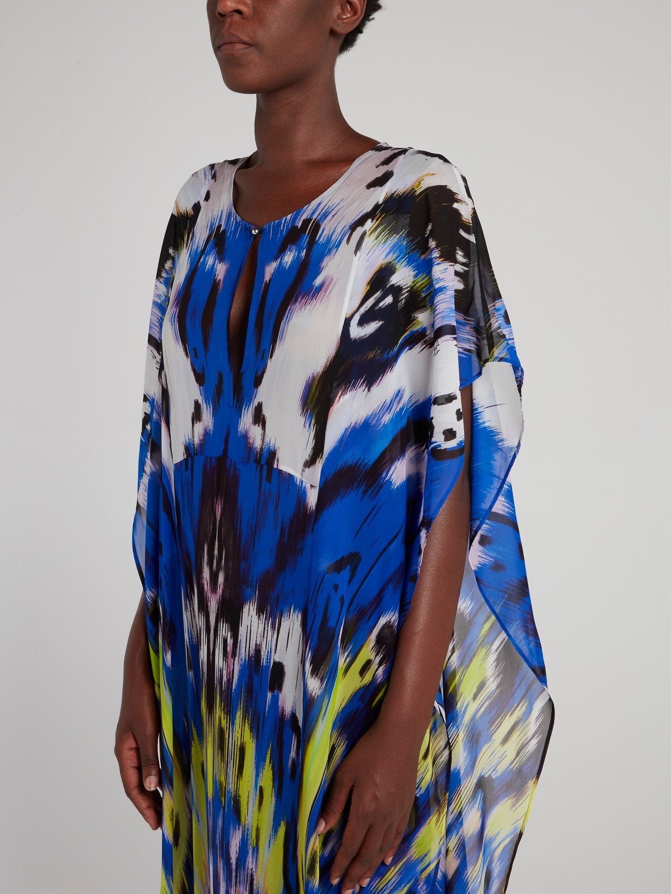 Рубашка с барочным принтом и вырезом "замочная скважина"