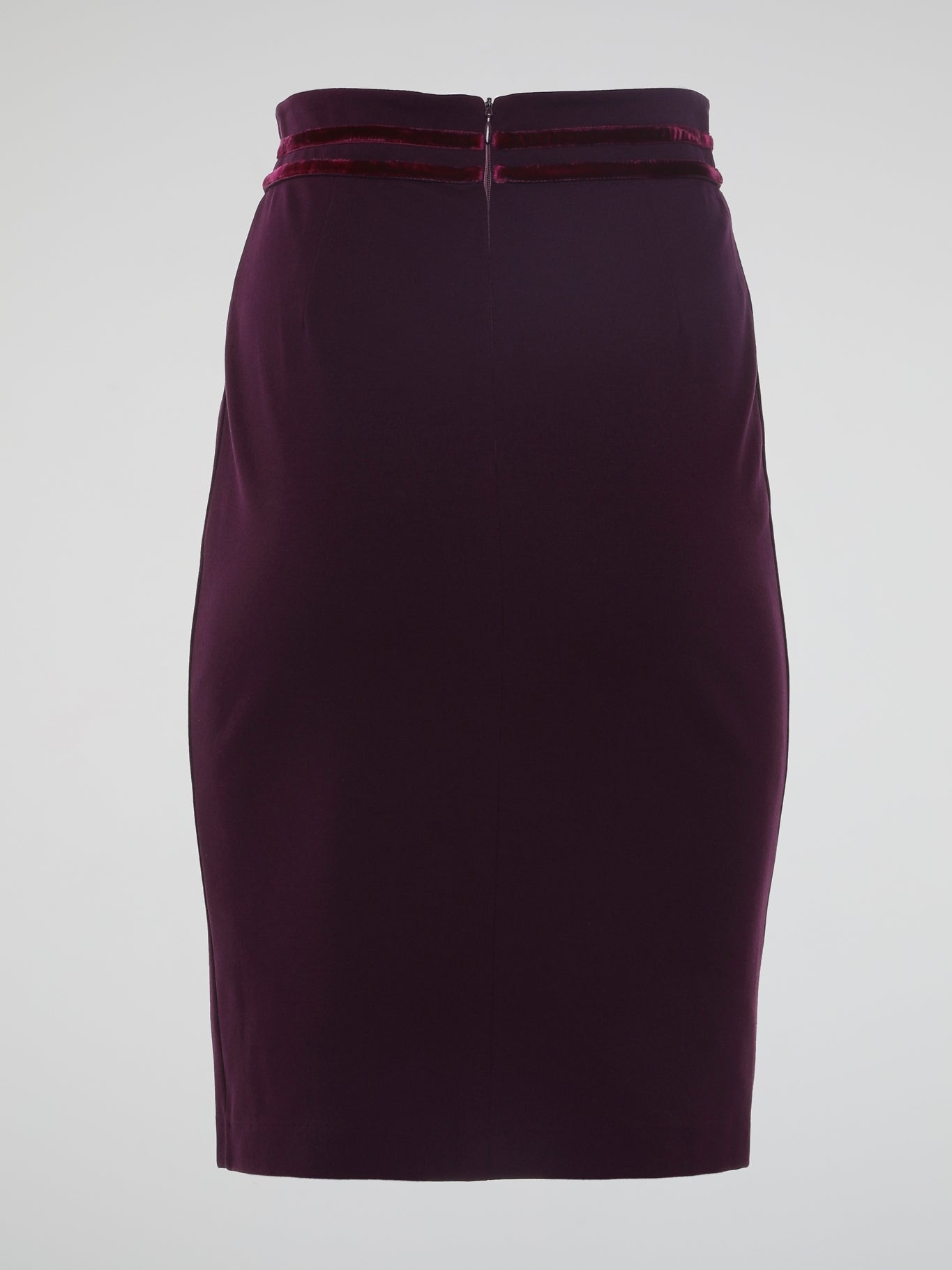 Introducing the Burgundy Draped Skirt by Roberto Cavalli, a graceful masterpiece that effortlessly captivates attention. Crafted with meticulous precision, this luxurious skirt embraces the spirit of elegance, featuring cascading layers that dance with every step. Emanate sophistication and allure as you glide across the room, leaving a trail of admiration in your wake.