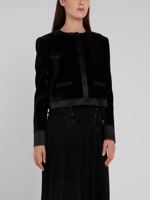 Черный бархатный пиджак с круглым вырезом