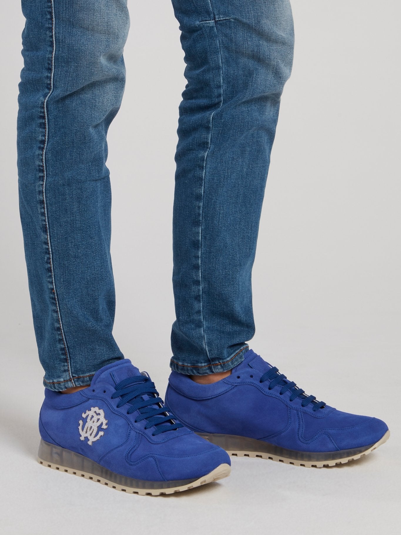 Синие замшевые кроссовки с логотипом