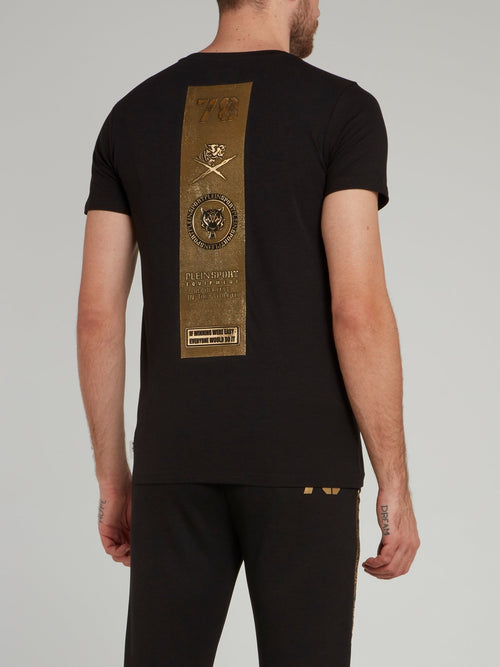 Черная футболка с круглым вырезом и логотипом с металлическим эффектом