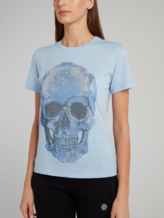 Голубая футболка с круглым вырезом и черепом из страз