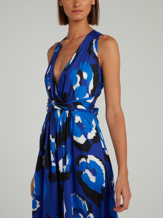 Синее платье-мини с вырезом с запахом и поясом
