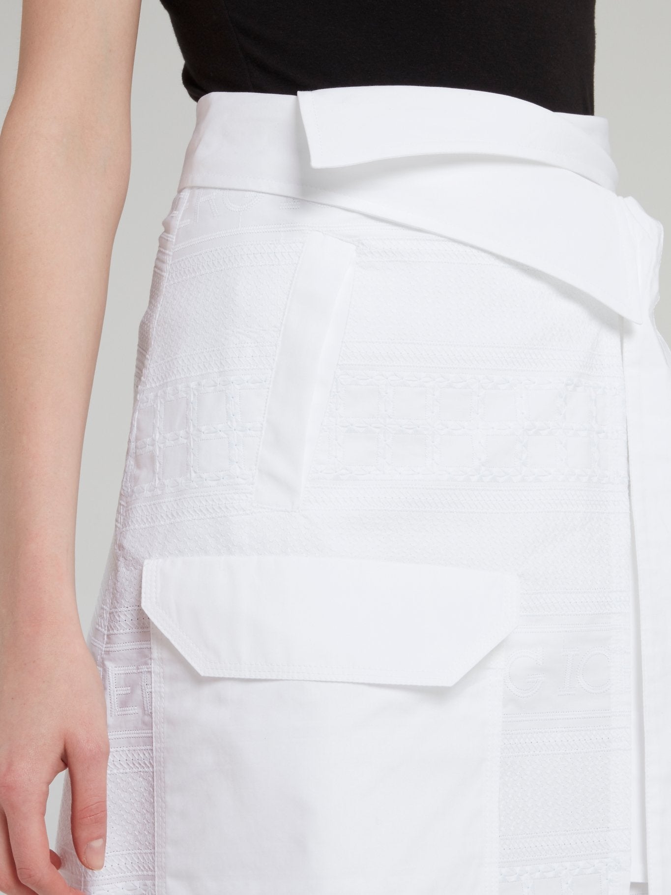 White Front Pocket Detail Mini Skirt