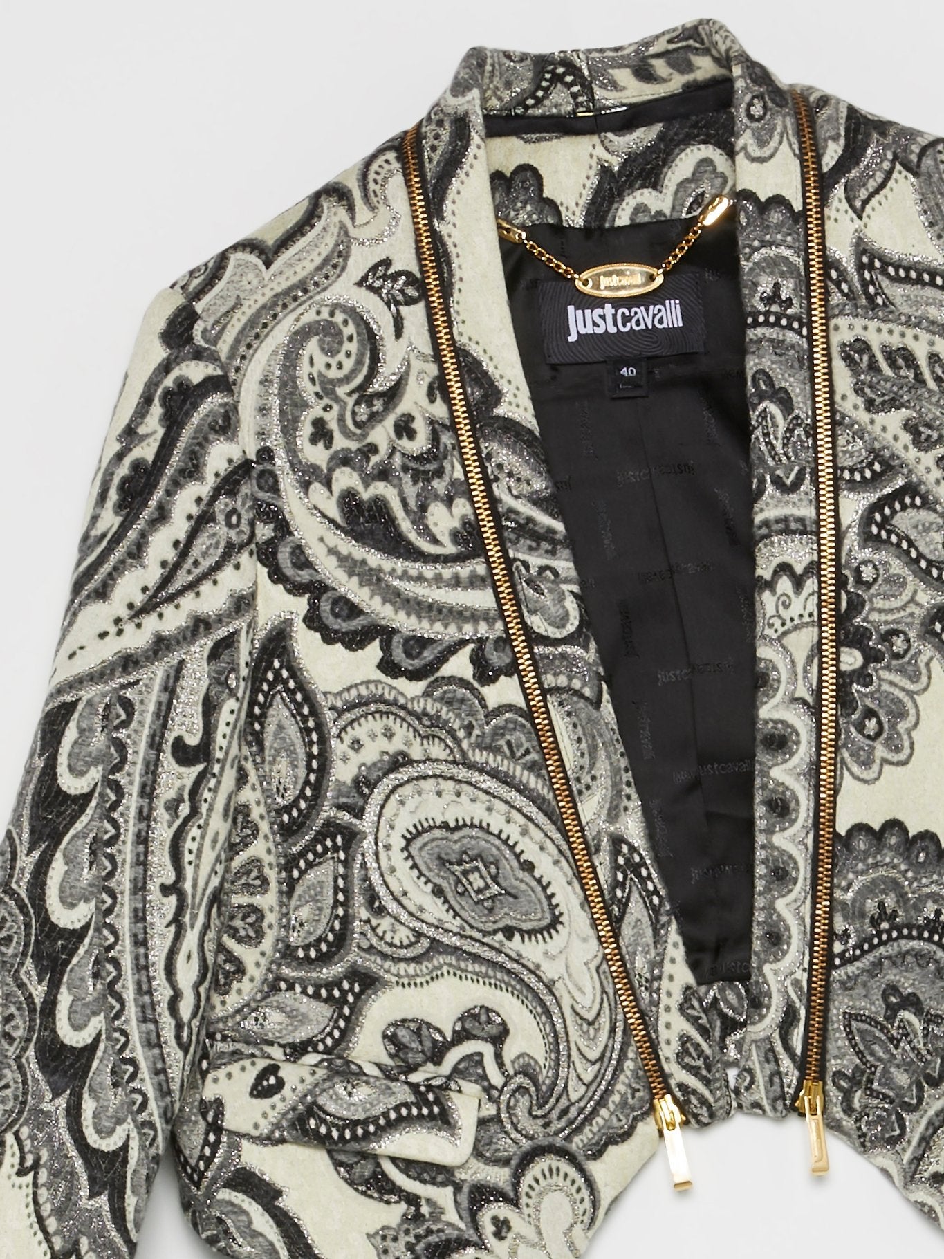 Серый пиджак с барочным принтом