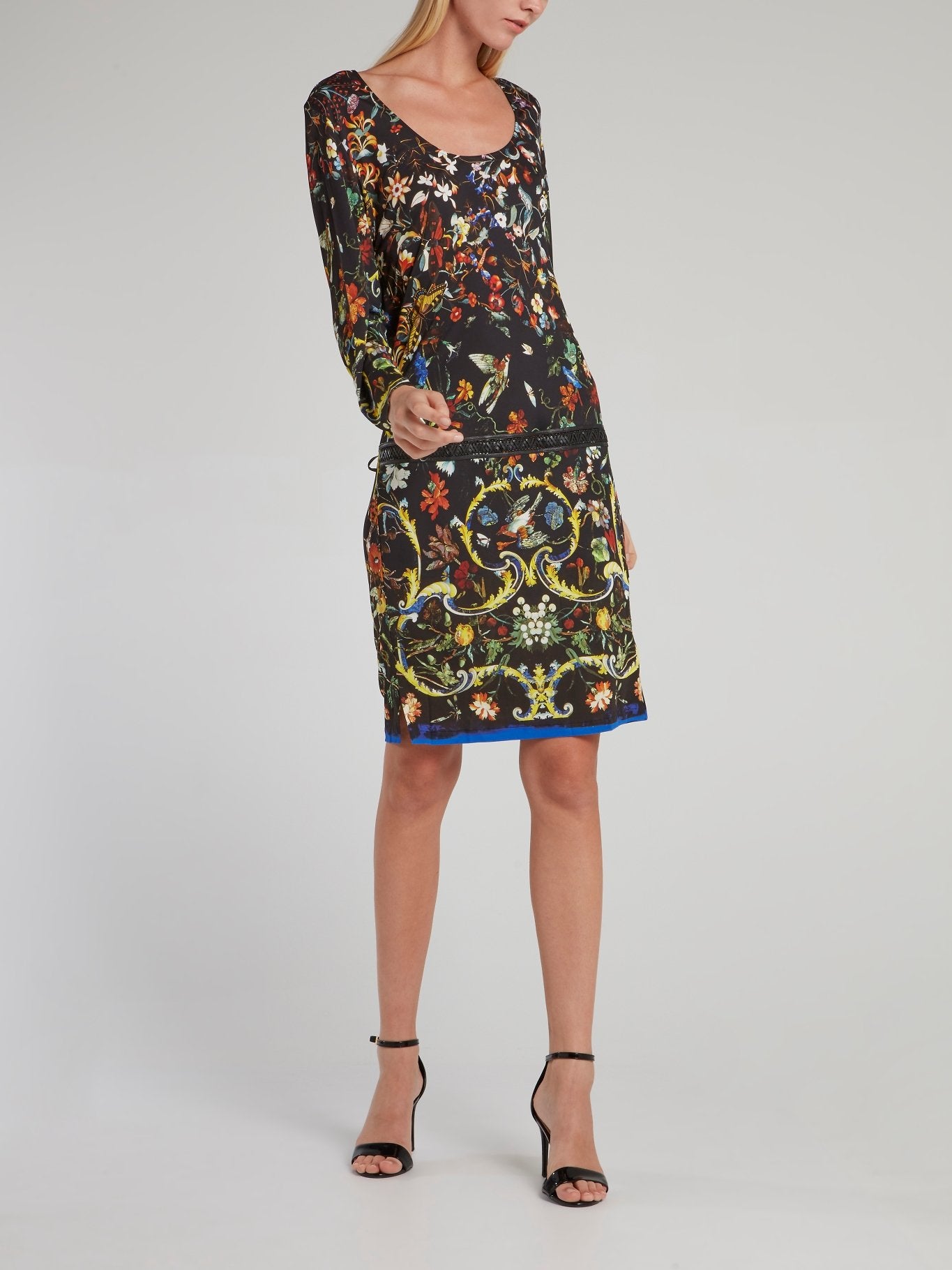 Платье-шифт с цветочным принтом в стиле барокко