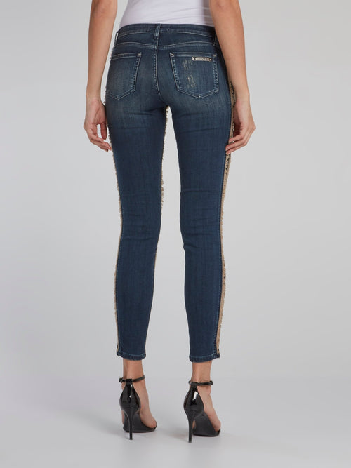 Укороченные джинсы с контрасной бахромой